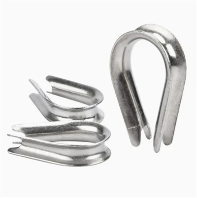 Capel Triangle Heart Ring för din6899